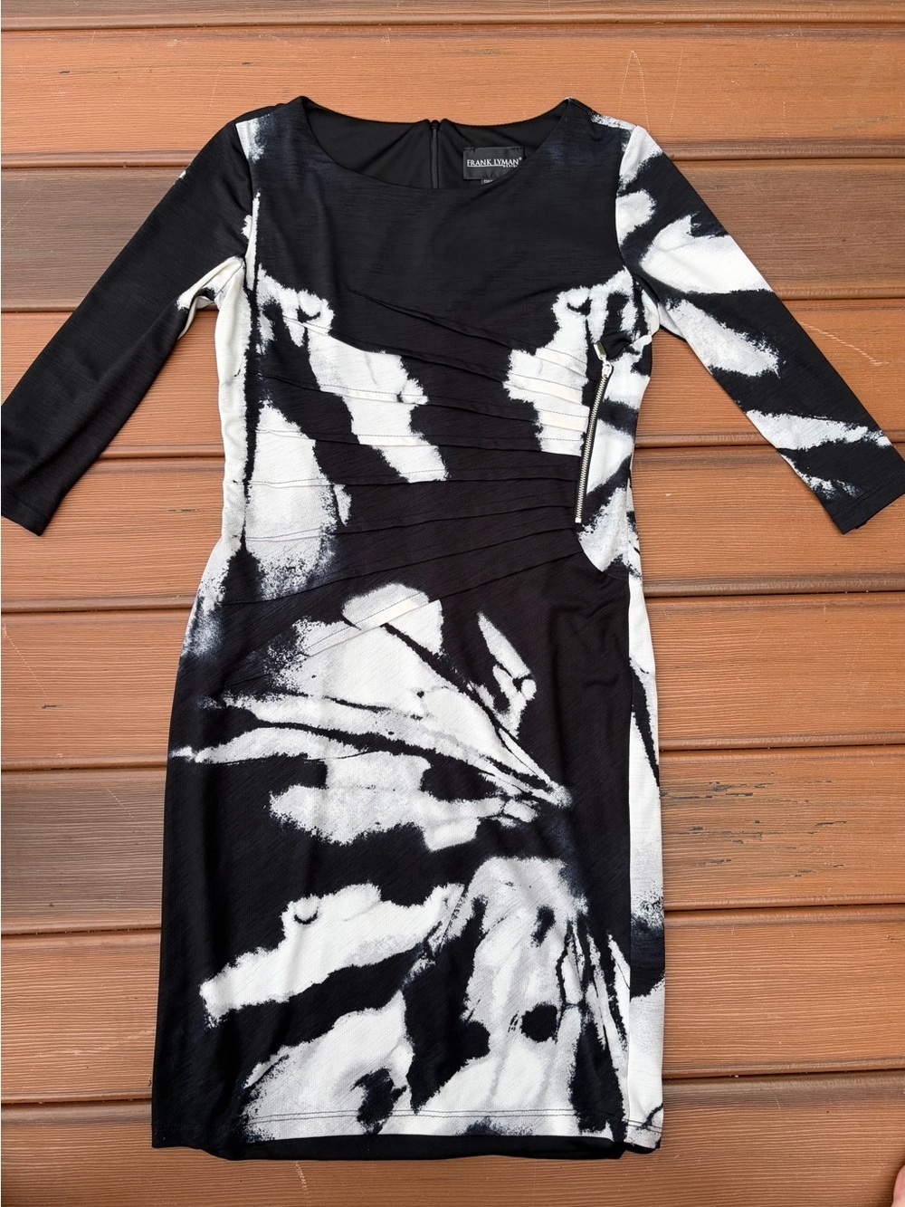 Frank Lyman Design Black and White Long Sleeve Sheath Dress